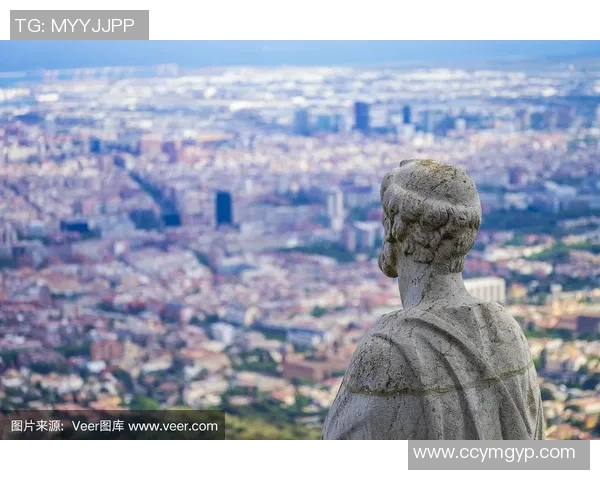 巴萨足球球星雕像背后的传奇人物与历史意义揭秘