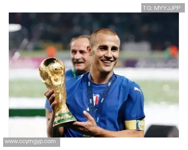 意大利足球历史上的传奇球星与现代足坛的风云人物分析